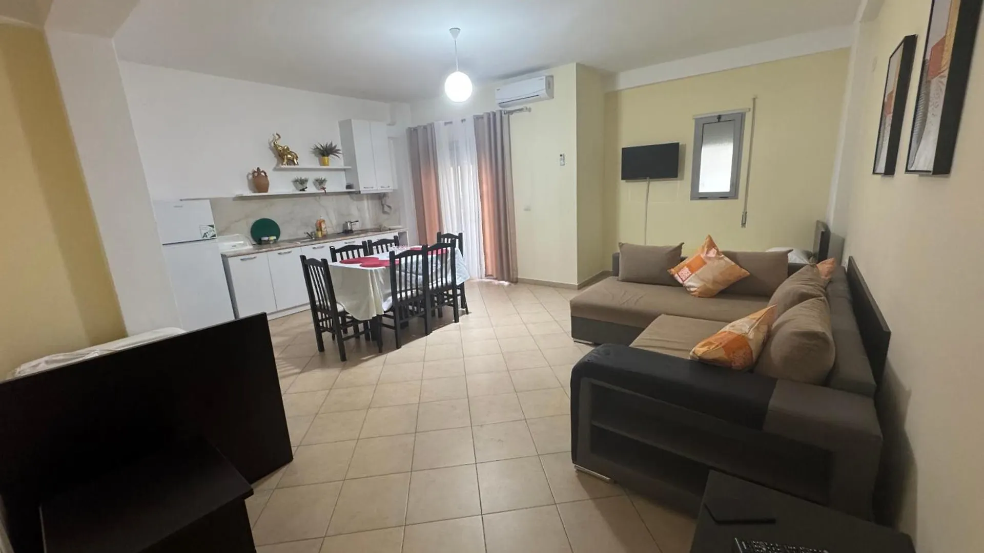 Julia Apartments Vlorë
